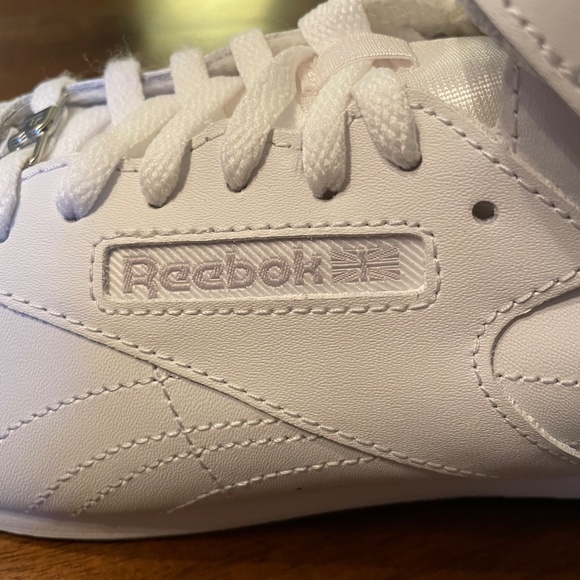 *NIB* REEBOK CLASSIC size 5 strap juniors kids white NEW 80s 90s Retro Vintage - Picture 5 of 7